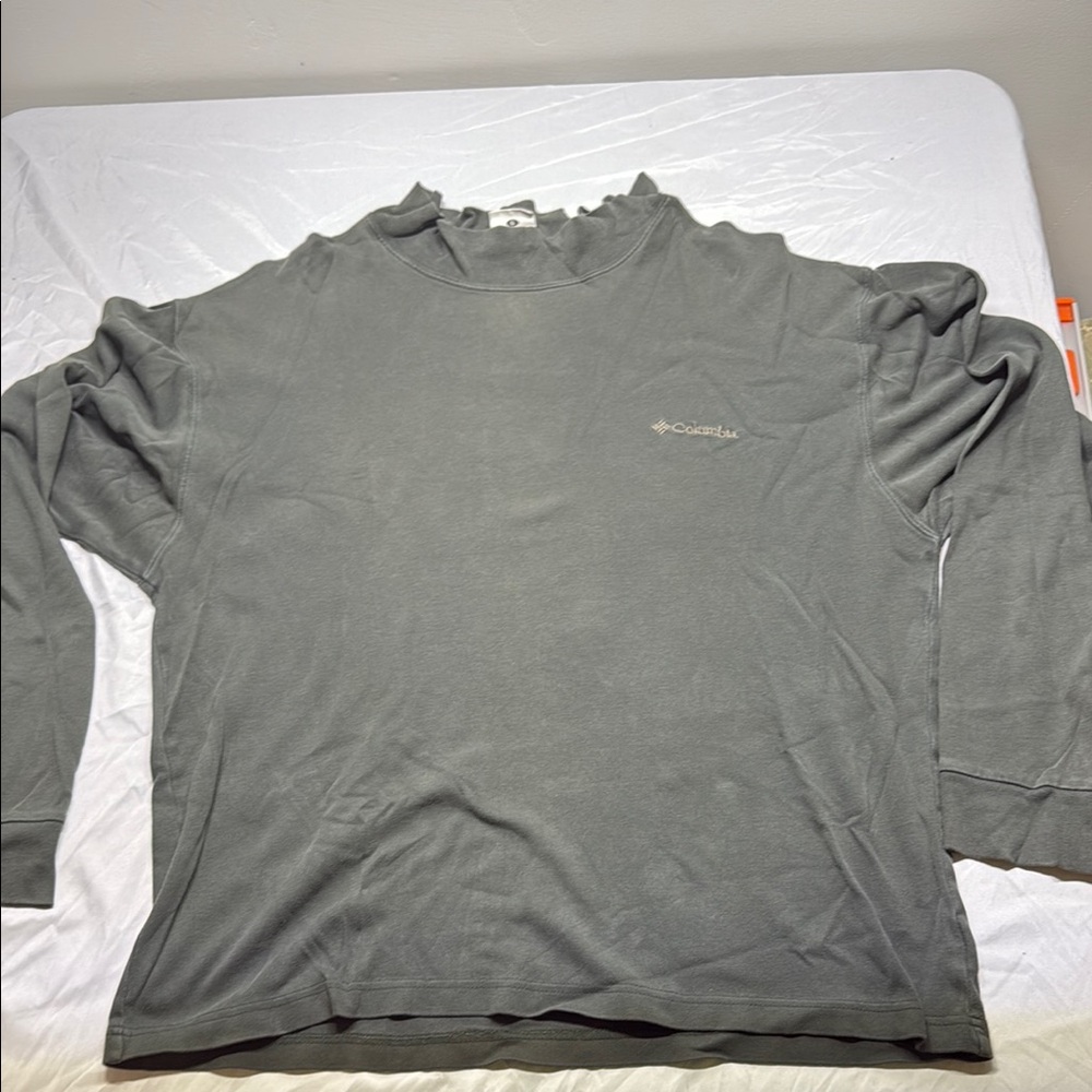 Columbia Men's Gray Long Sleeve Shirt